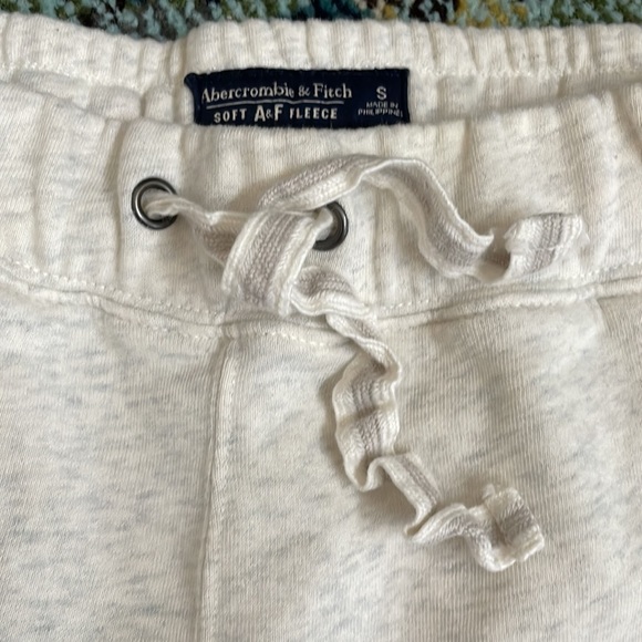 A&f logo sweatpants heather grey size small like new - Picture 3 of 5